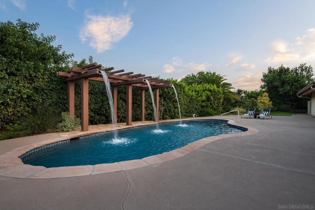 Rancho Santa Fe - Residential