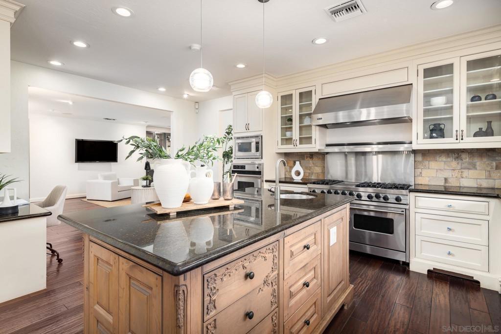 Rancho Santa Fe - Residential