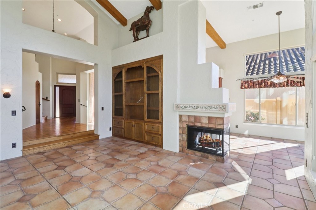 2183 View Crest Glen