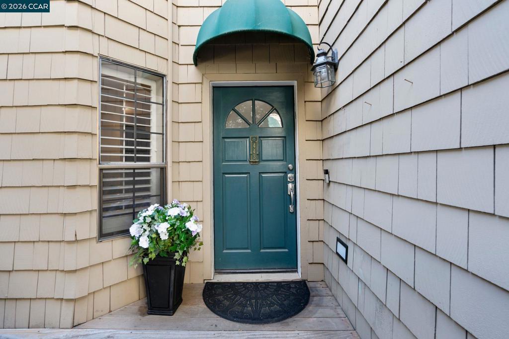 443 College Ave