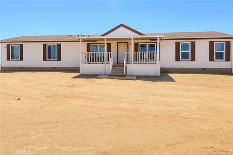Photo of 9235 Lindero Road Rd, Phelan, CA 92392 (MLS # IV25217244) Photo of 9235 Lindero Road Rd, Phelan, CA 92392 (MLS # IV25217244)