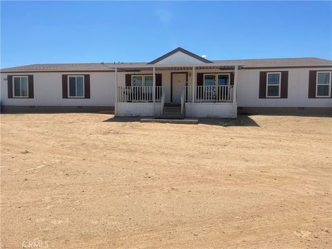9235 Lindero Road Phelan CA 92392
