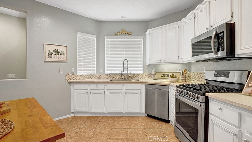 933 Somerville, Irvine CA 92620 - Photo 8