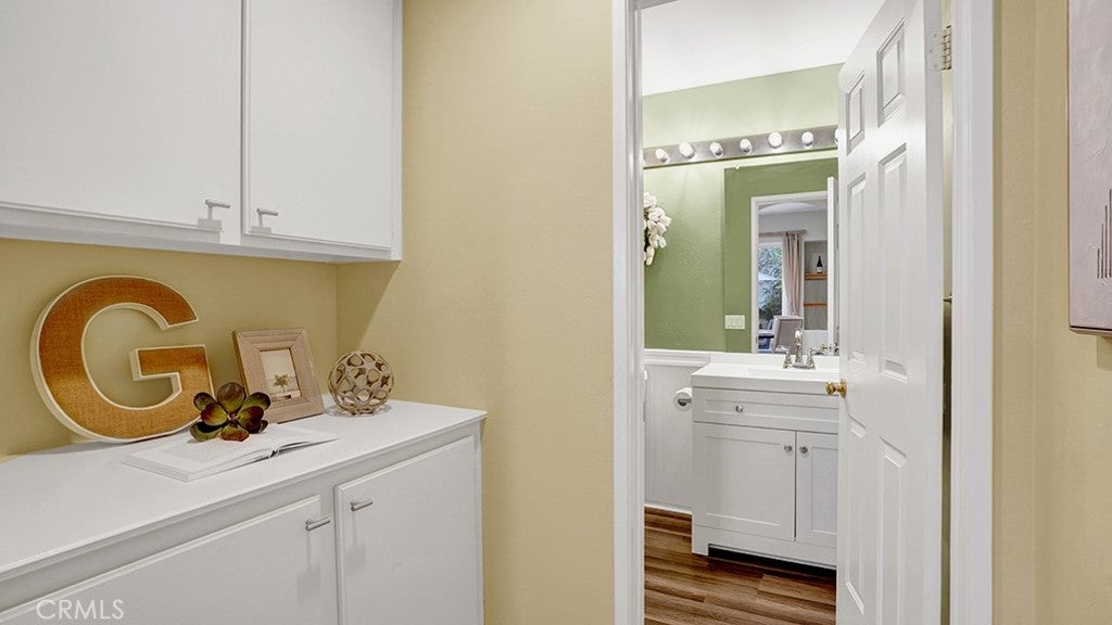 933 Somerville, Irvine CA 92620 - Photo 26