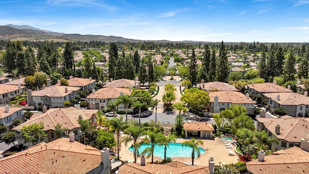 933 Somerville, Irvine CA 92620 - Photo 34