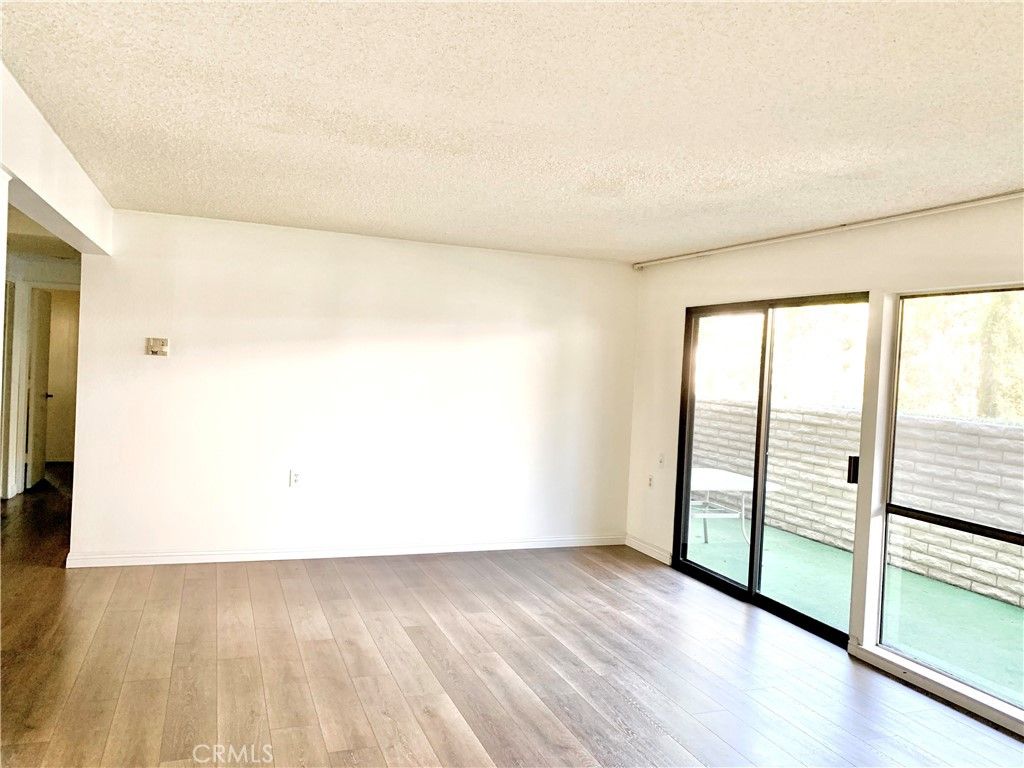 listing image 130727176201834504264