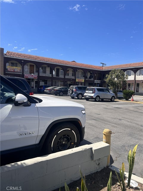 Photo of 11801 Inglewood AVE #10, Hawthorne, CA 90250 (MLS # AR26186292)