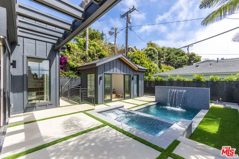 908 Rosecrans Avenue Manhattan Beach CA 90266