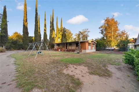 Photo of 41926 Juniper ST, Murrieta, CA 92562 (MLS # SW26217014)