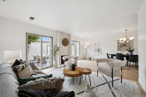 Photo of 3344 Solomon Ln Ln, Alameda, CA 94502 (MLS # 41110601) Photo of 3344 Solomon Ln Ln, Alameda, CA 94502 (MLS # 41110601)