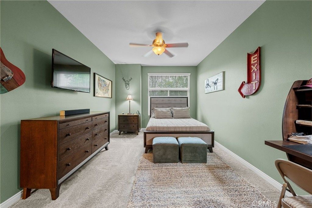 listing image 130725516824618486067