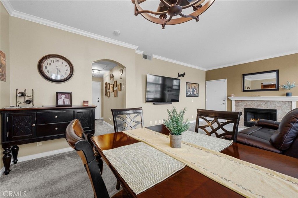 listing image 130723102625154683651