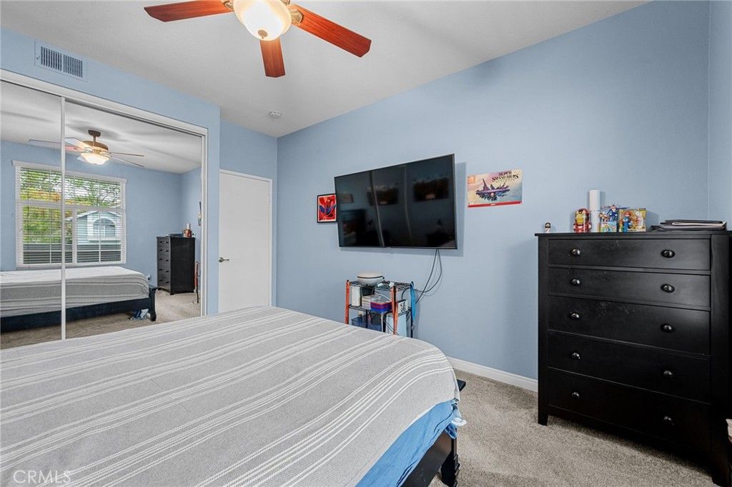 listing image 130721093350752493819