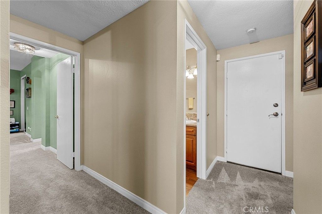 listing image 130724936209675330923