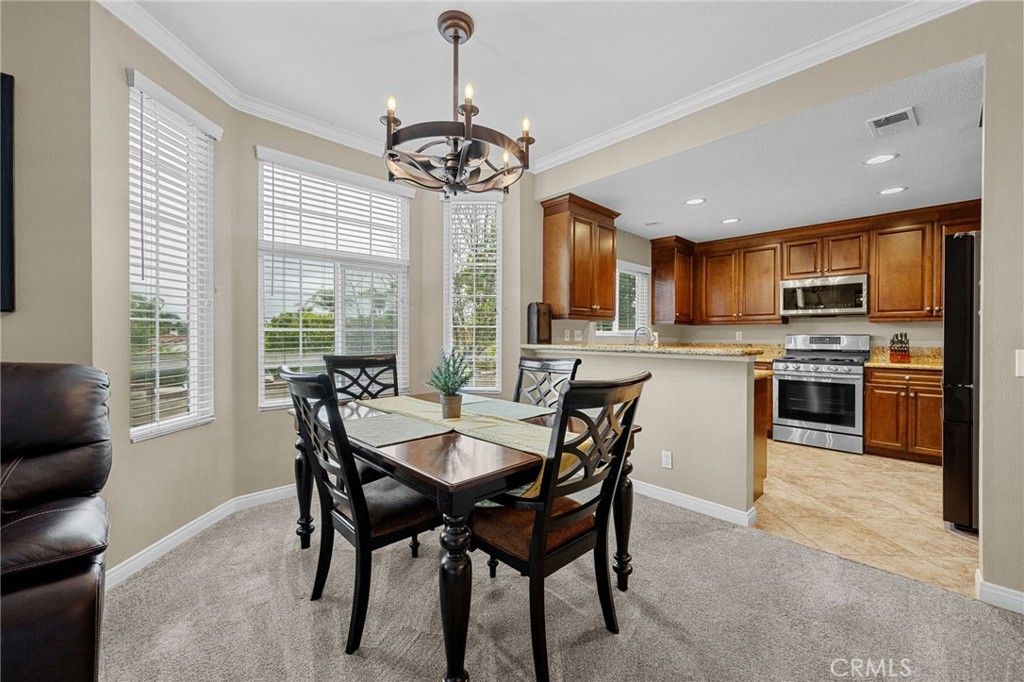 listing image 130724607069103765295