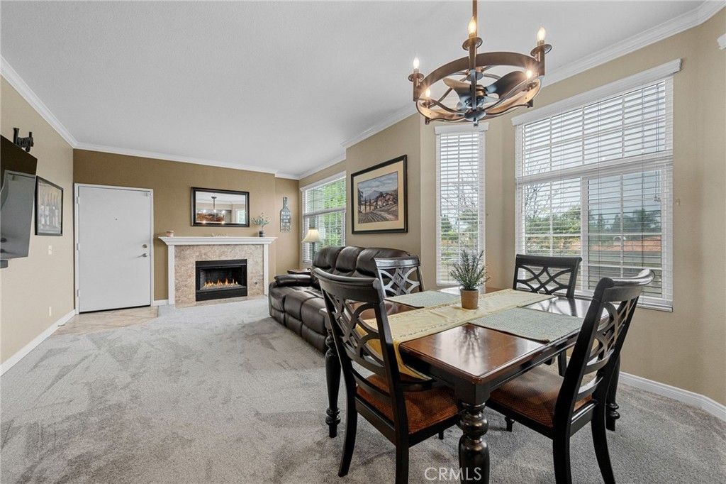 listing image 130728659753458846000