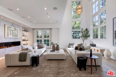 Photo of 11500 San Vicente Boulevard #221, Los Angeles, CA 90049 (MLS # 26994815)