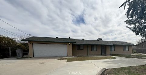 Photo of 10401 Victor Ave, Hesperia, CA 92345 (MLS # CV26050086)