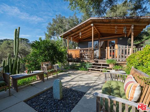 Photo of 1256 N Topanga Canyon Boulevard, Topanga, CA 90290 (MLS # 26652151)