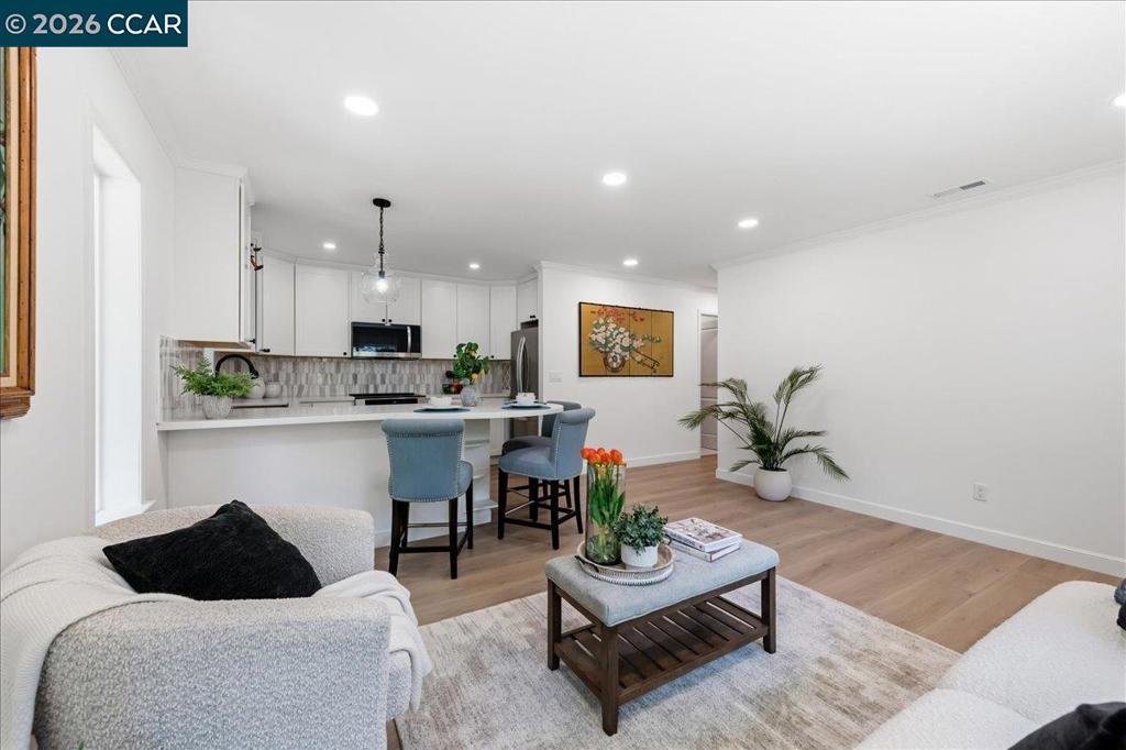 2933 Ptarmigan Dr 3