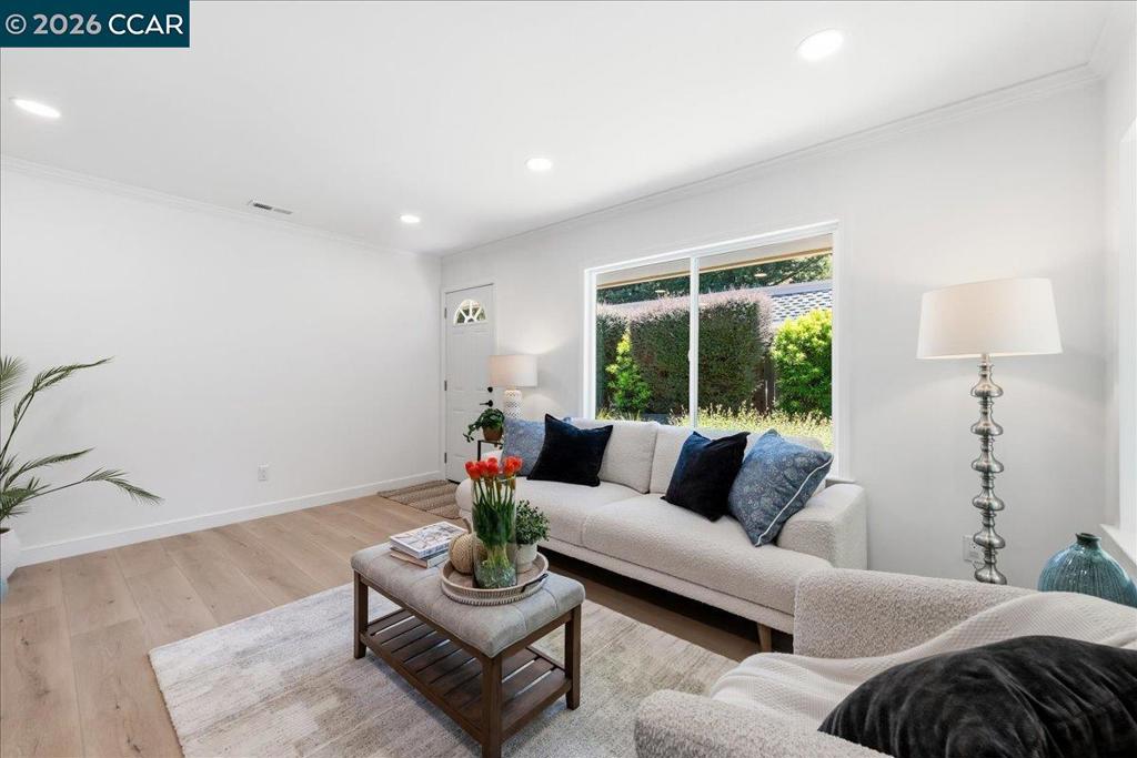 2933 Ptarmigan Dr 3