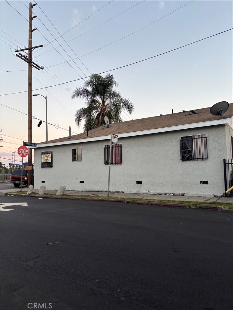 3201 3201 Long Beach