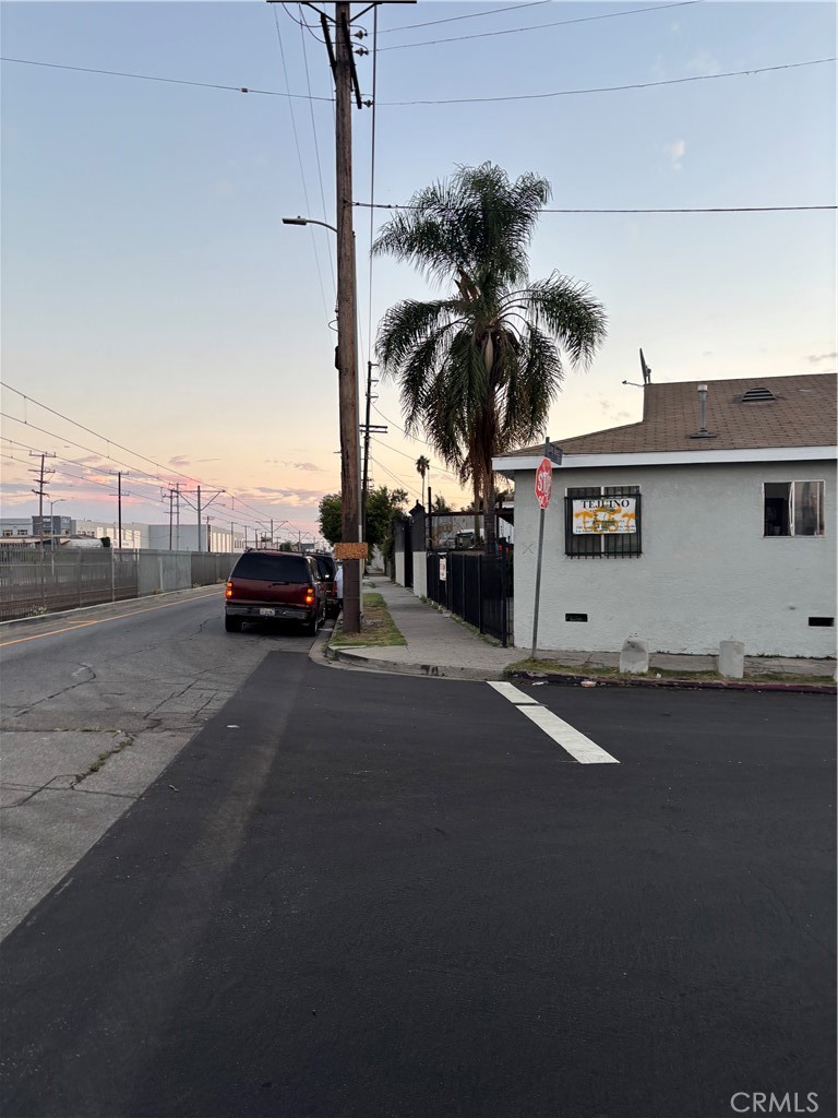 3201 3201 Long Beach