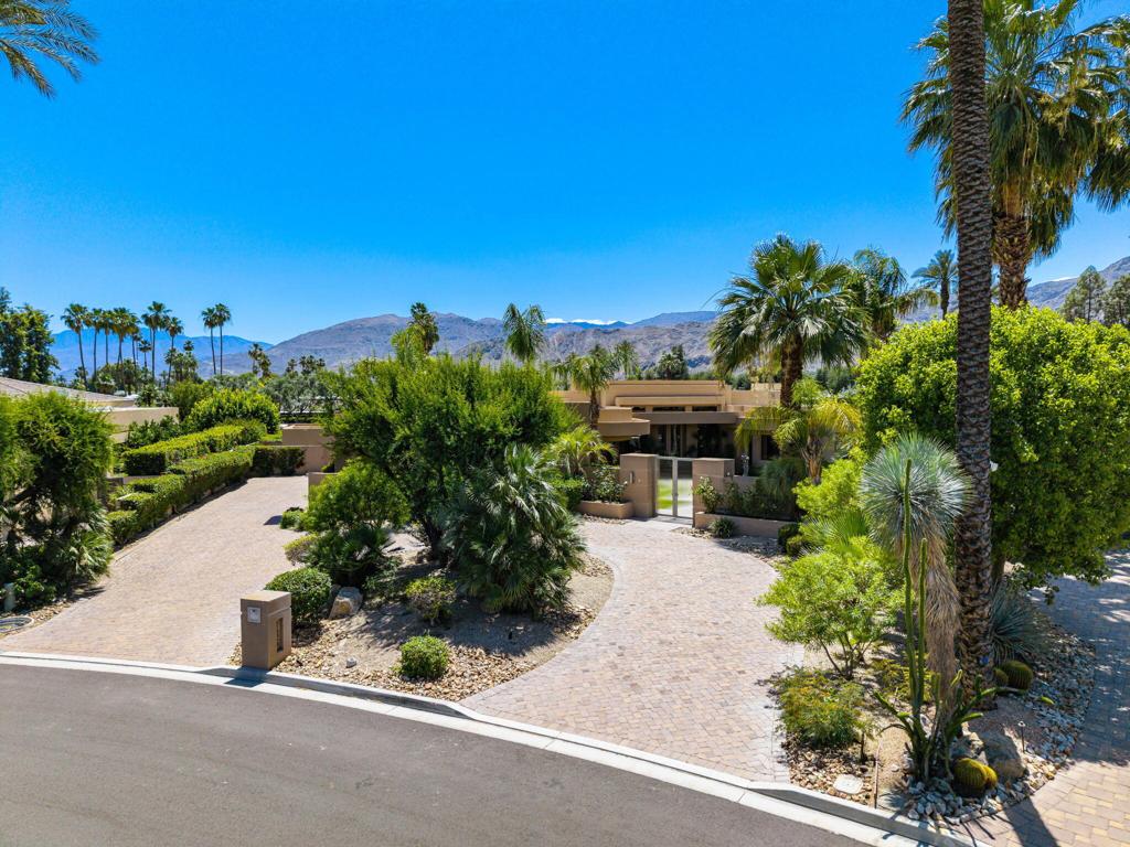 155 Waterford Circle