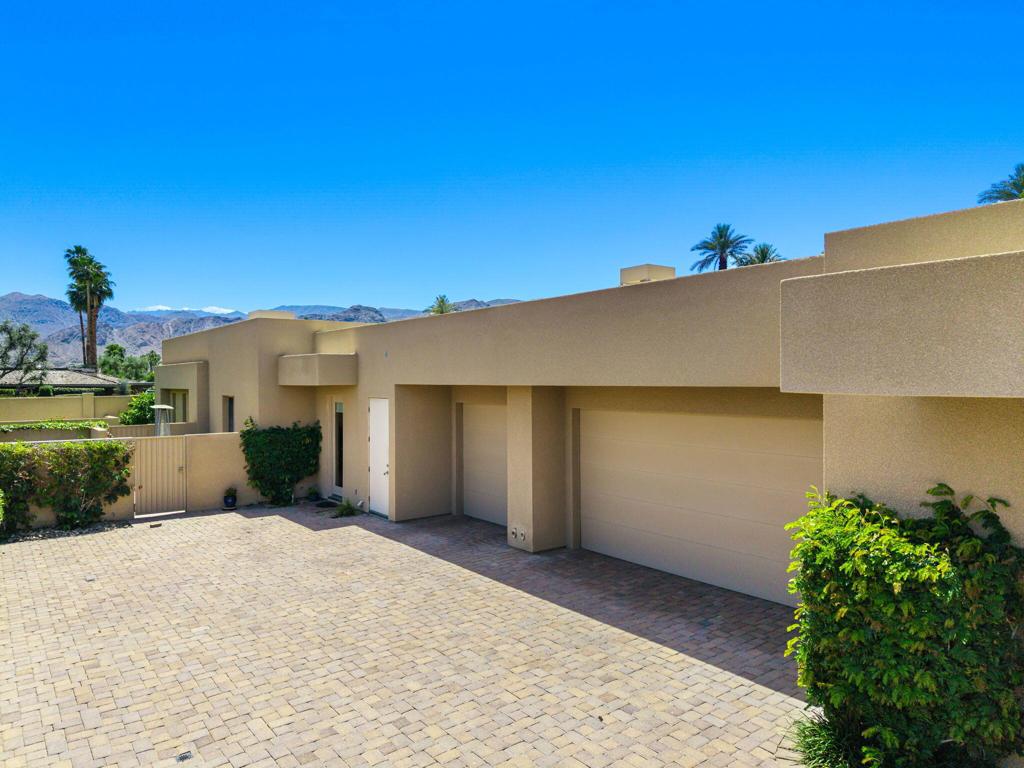 155 Waterford Circle