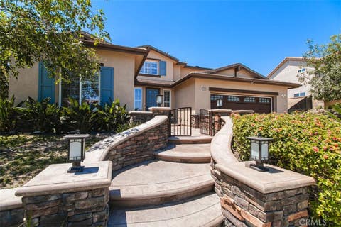 Photo of 29315 Sequoia Rd, Canyon Country, CA 91387 (MLS # SR26136313)