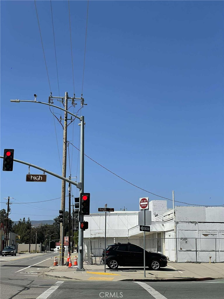 Great Commercial Investment Opportunity in Downtown San Luis Obispo! This Huge Property offers Tons of Possibilities. Create your Imagination and Transform this Unique Building into an Income Producing Business. Call now to Own this Real Estate!