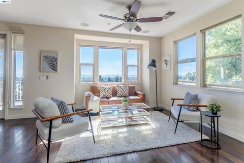 Photo of 6401 Blue Rock Ct Ct, Oakland, CA 94605 (MLS # 41128641)