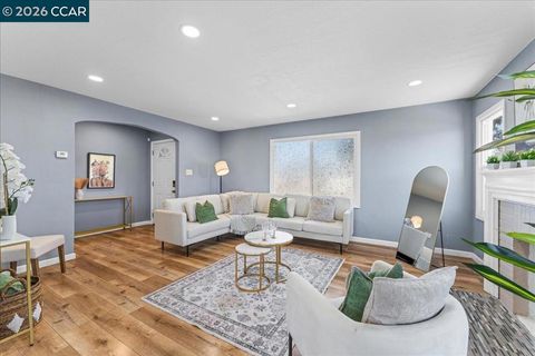 Photo of 3630 Ohio Ave Ave, Richmond, CA 94804 (MLS # 41126904)