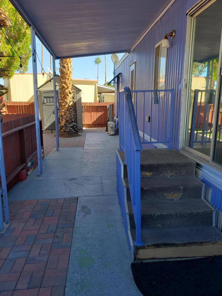 Ramon Mobile Park - Manufactured In Park