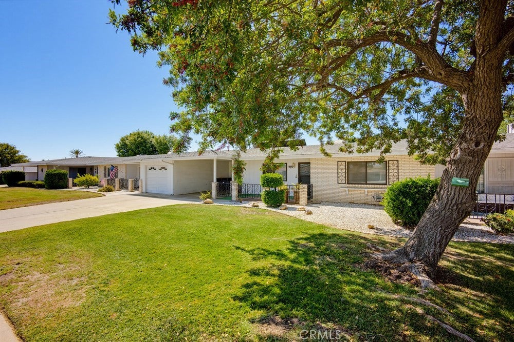 25621 Cherry Hills
