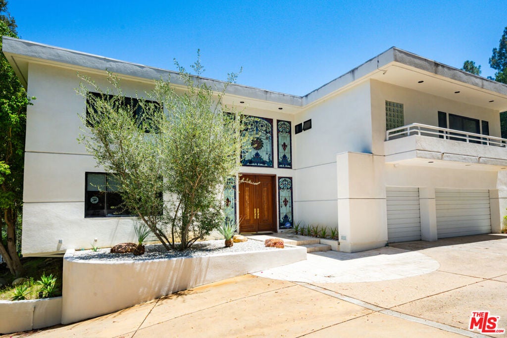 15656 Crownridge Place