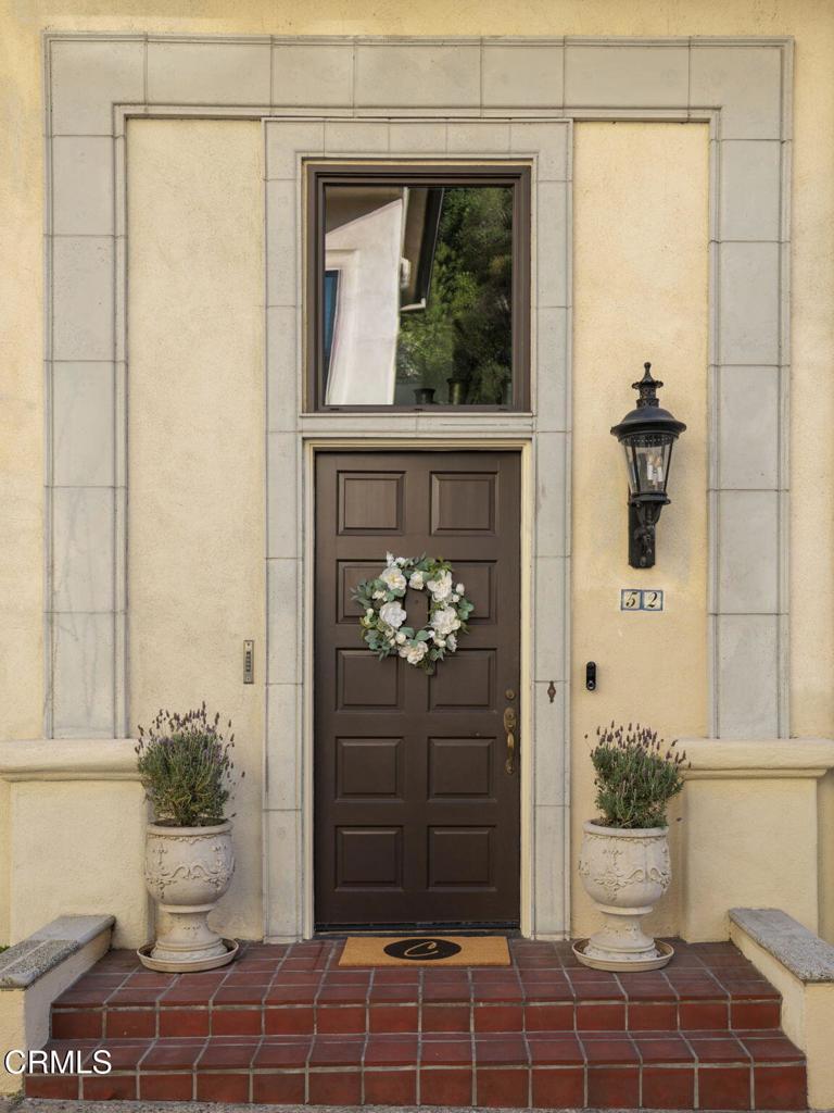 52 N Arroyo Boulevard