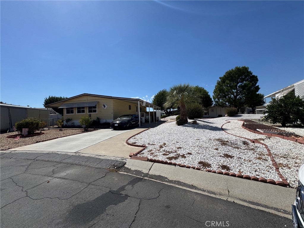 27601 Sun City 246