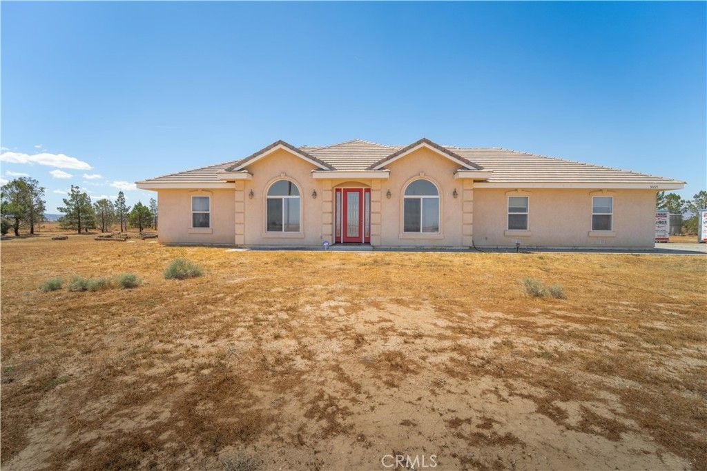 Photo of 50725 70th St W, Lancaster, CA 93536 (MLS # SR26082822)