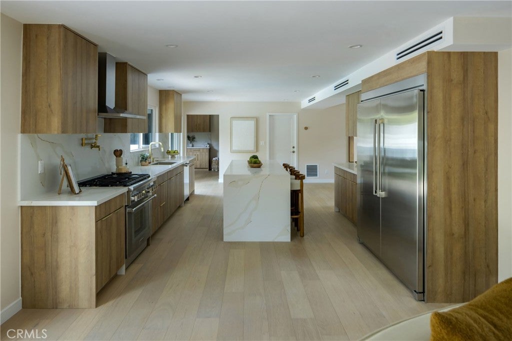 24208 Hatteras
