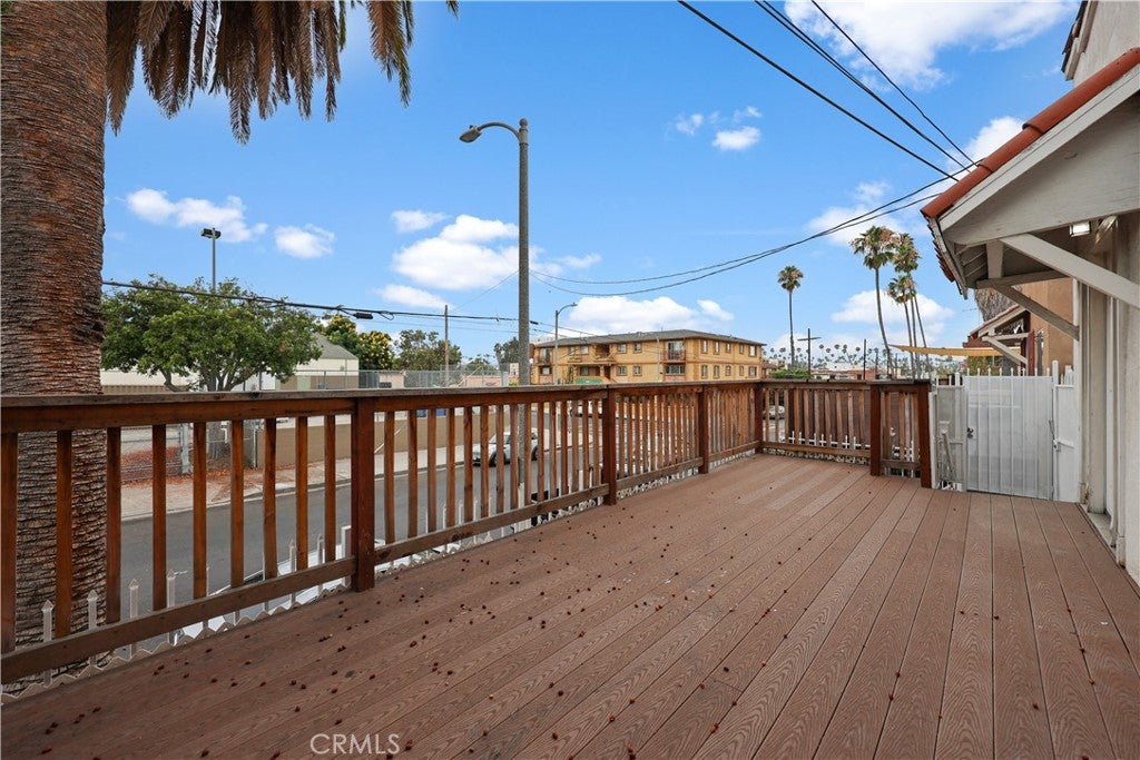 2989 W 12th Street, Los Angeles CA 90006