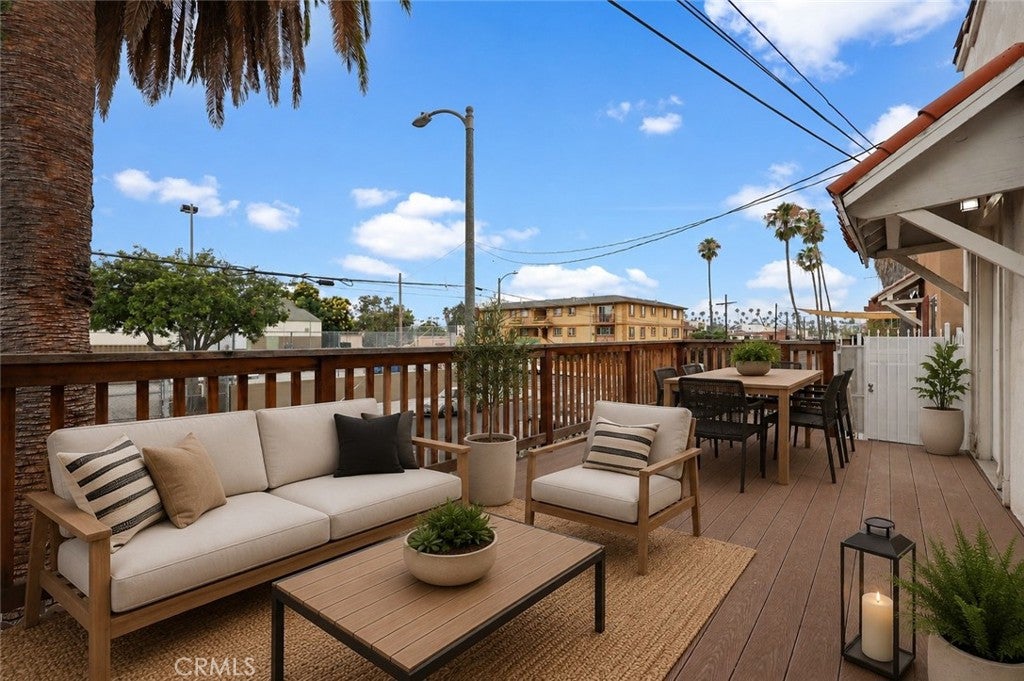 2989 W 12th Street