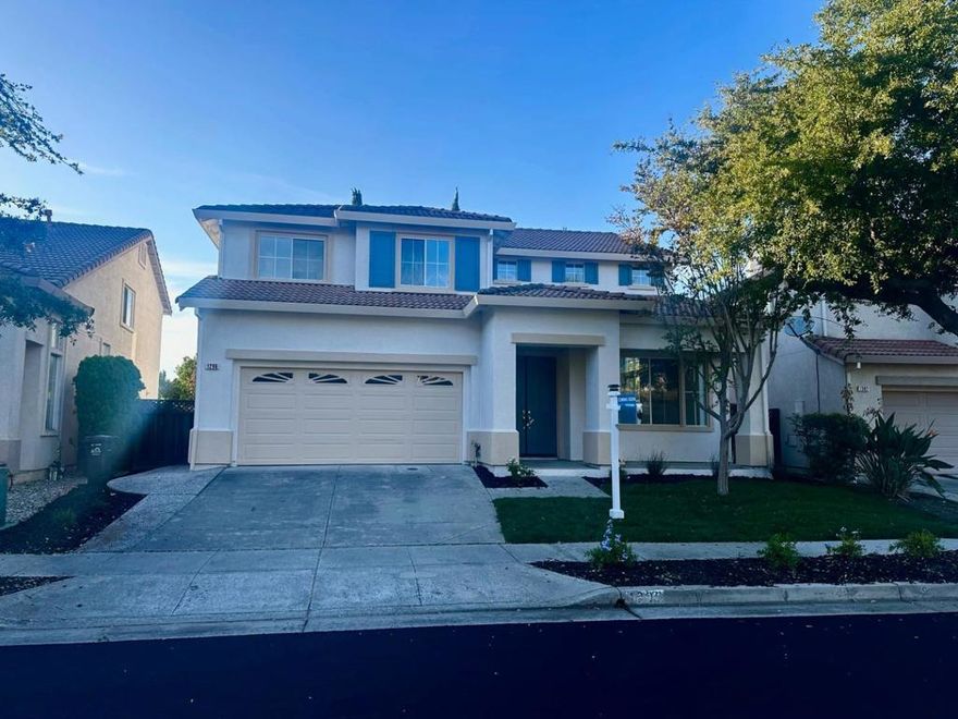 Executive home brings together space, light, and convenience in one of San Joses most desirable neighborhoods, featuring stunning views of the San Jose Municipal Golf Course! 5 bedrooms and 3 bathrooms across 2,388 square feet, every room is designed for openness and comfort. Youre immediately welcomed by vaulted cathedral ceilings. Coveted ground-floor bedroom and full bathroom offer flexibility for guests or extended family, while the kitchen and family room create a warm, inviting hub for everyday living. Newly updated kitchen showcases white shaker cabinets, newer stainless-steel appliances, and brand-new quartz countertops. Oversized windows fill the interior with natural light, and the private backyard provides the perfect setting for gatherings or moments outdoors. Additional upgrades include a fresh coat of paint inside and out, plus brand-new sod in both the front and backyard. Step outside and discover a vibrant community surrounded by Townsend Park, with shopping at Safeway, Sprouts, Ranch 99, H-Mart, and Costco. Nearby BART station and quick freeway access make commuting effortless. Enjoy the perfect balance of comfort and location that makes North San Jose one of the most sought-after areas. Interest rates have dropped once againbeat the next wave of buyers!