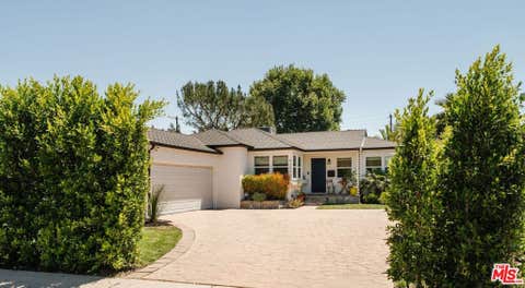 Photo of 6200 Topeka Drive, Tarzana, CA 91335 (MLS # 26847647)