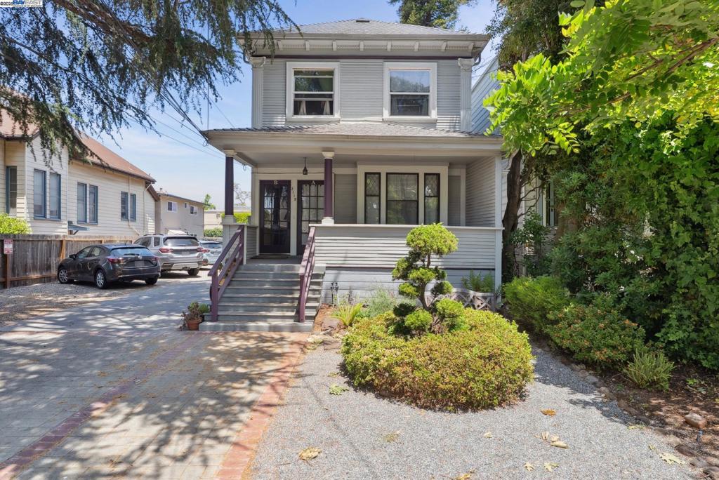2119 Alameda Ave