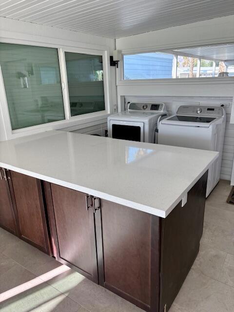 Rancho Casa Blanca - Manufactured In Park