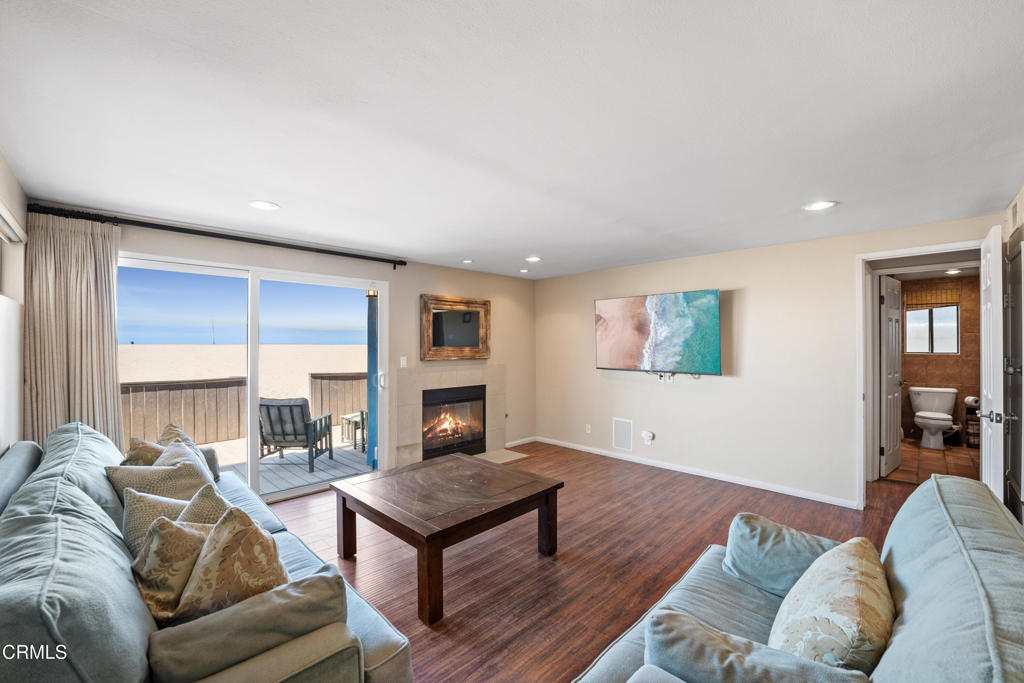 Hollywood Beach - 0302 - Residential Lease