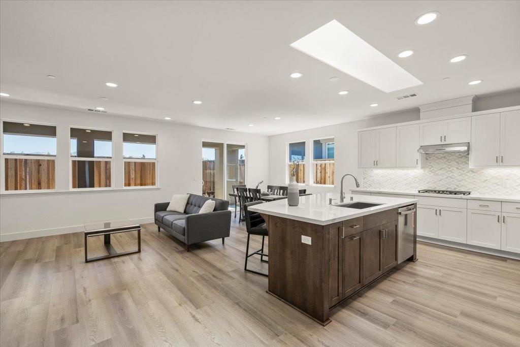 2109 White Oak Drive