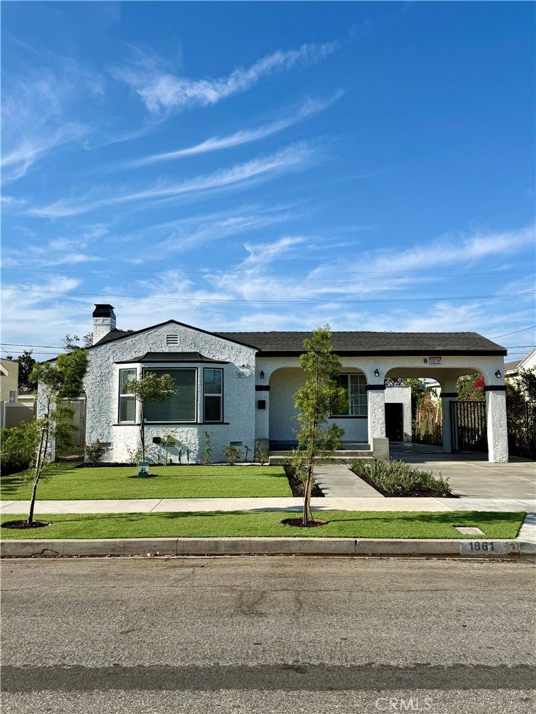 1861 W 94th