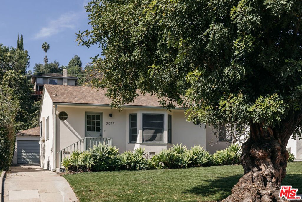 Photo of 2025 Maycrest Avenue, South Pasadena, CA 91030 (MLS # 26659333)